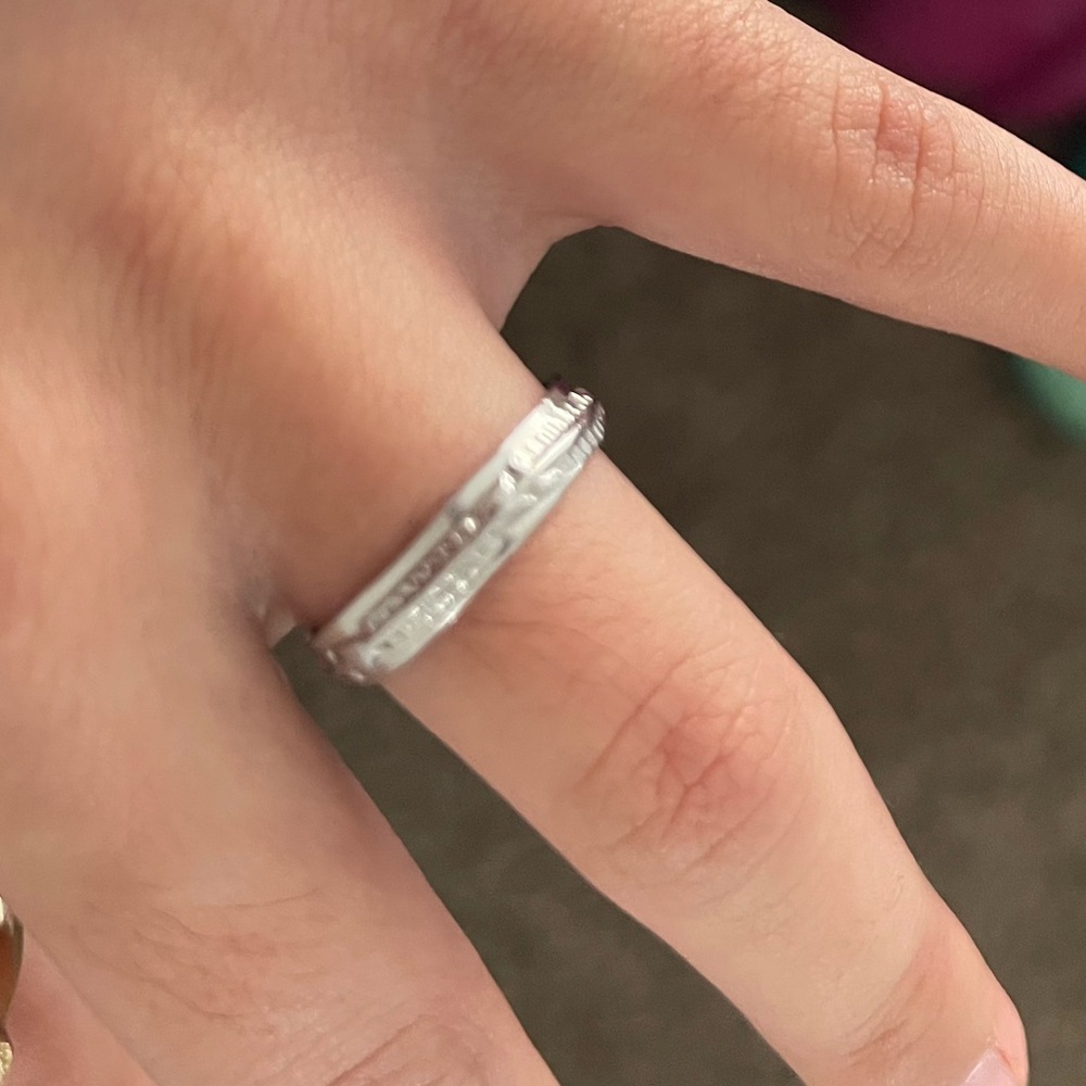 Men’s size 7 ring